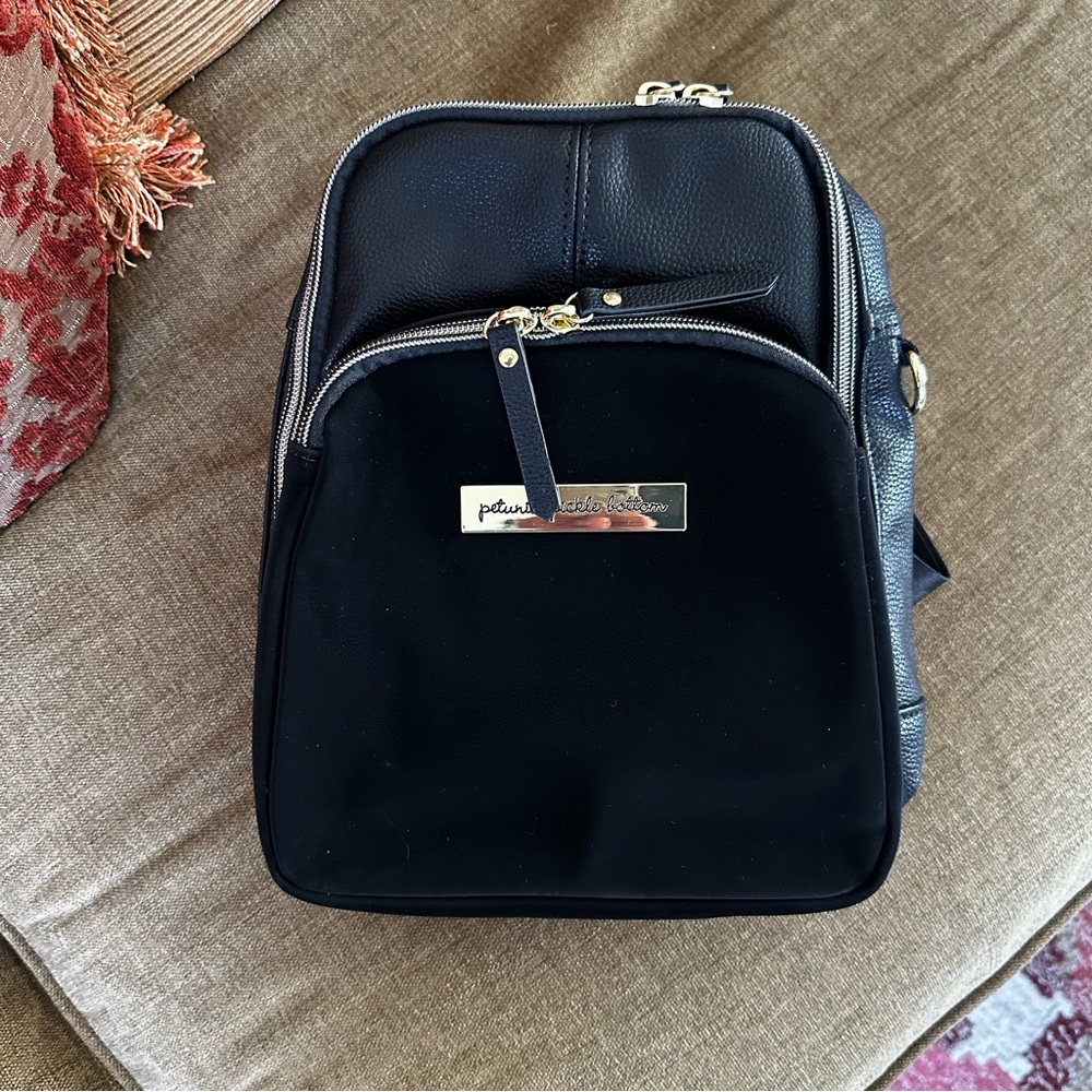 NEW Petunia Pickle Bottom Criss-Cross Sling in Twilight Black - Picture 2 of 5
